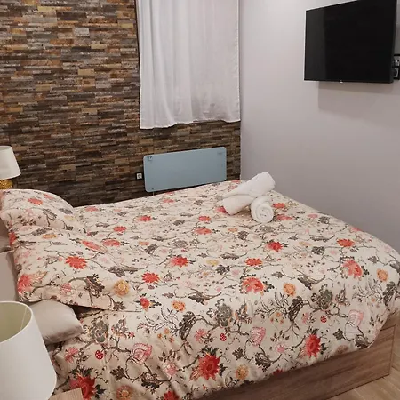 Ayuntamiento, Casco Viejo, Reformado, Completo דירה *